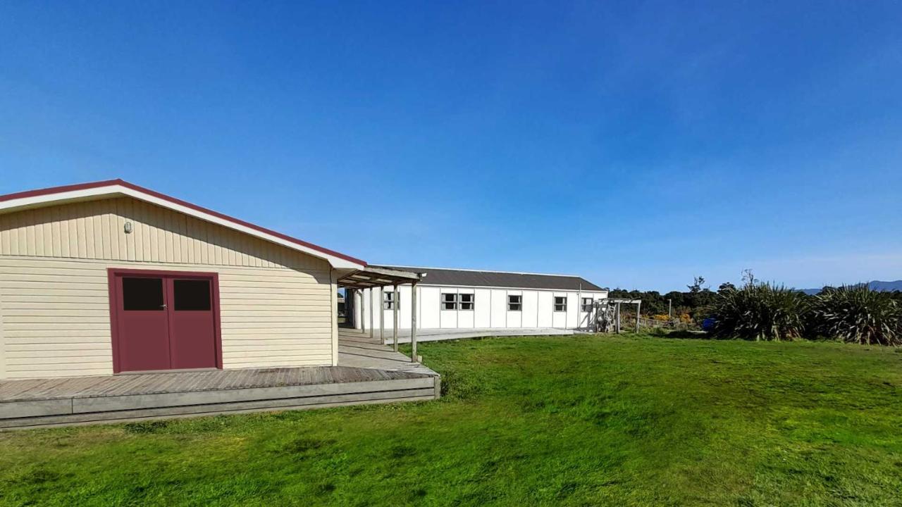 Rarakau Lodge Tuatapere Eksteriør billede