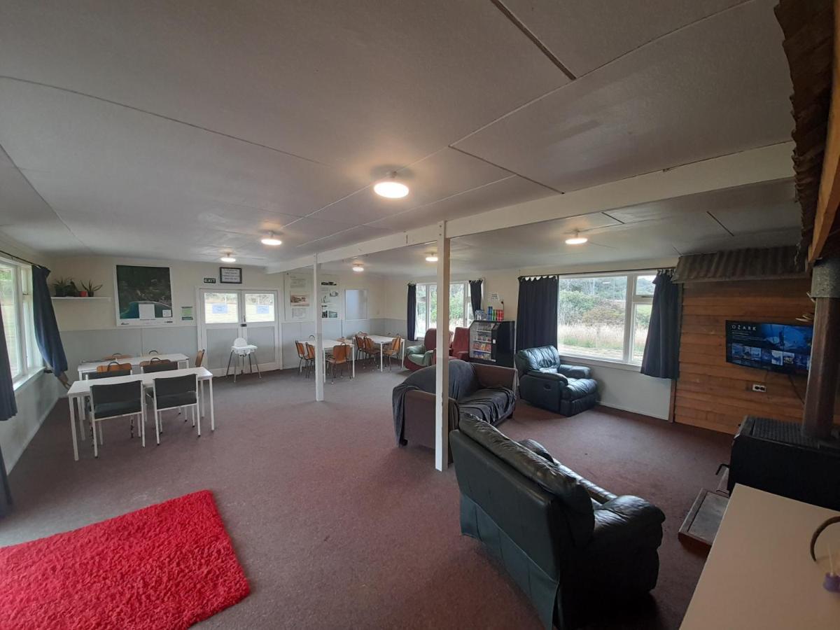 Rarakau Lodge Tuatapere Eksteriør billede